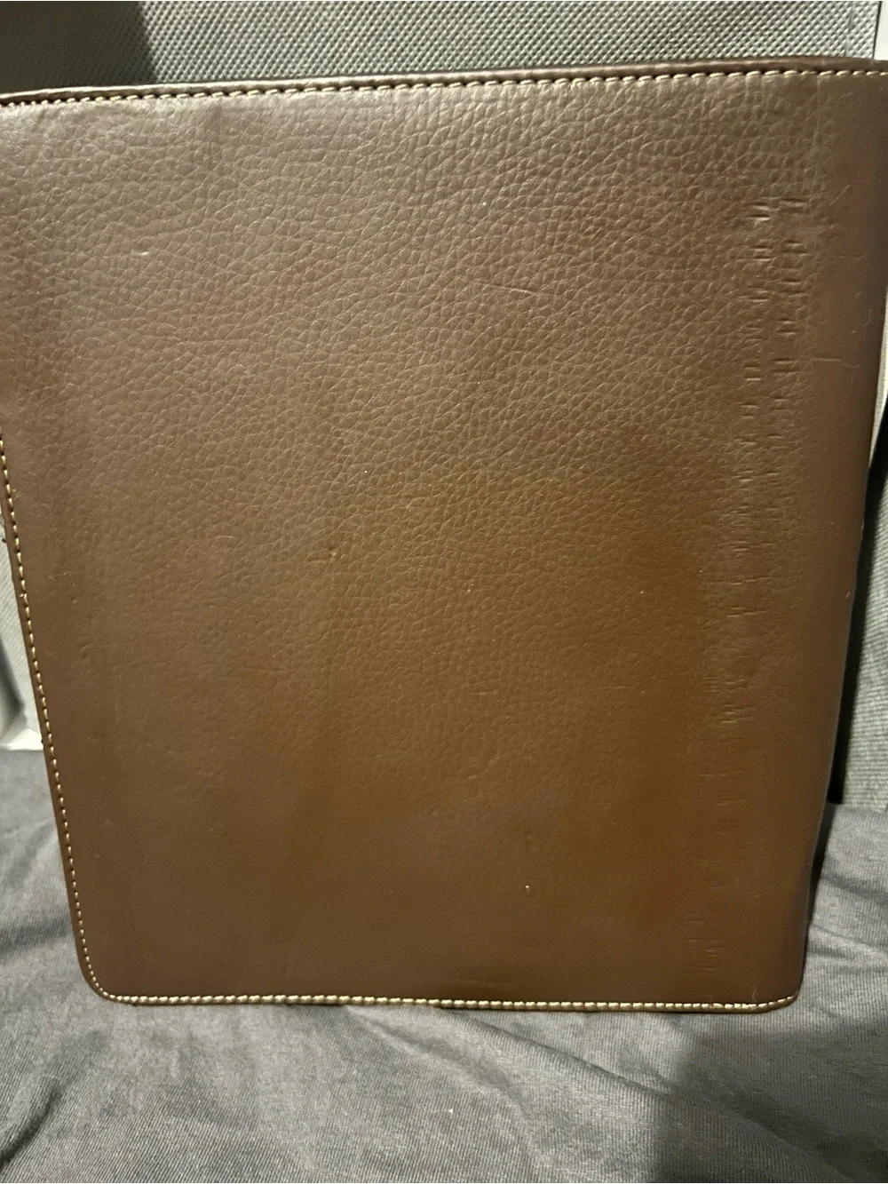 At-a-glance brown zippered